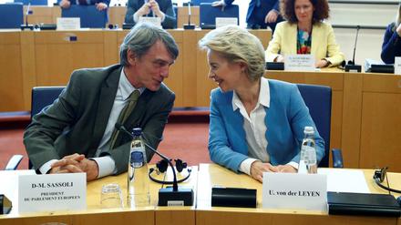 David-Maria Sassoli, Präsident des Europaparlaments, mit Ursula von der Leyen