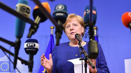 Bundeskanzlerin Angela Merkel pflegt ihre Medien-Kontakte. Wie, soll man nicht wissen dürfen. 