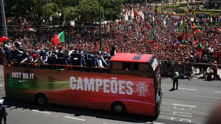 Das portugiesische Nationalteam wird in Lissabon empfangen.