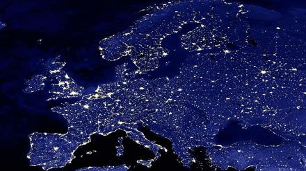 Europa bei Nacht.