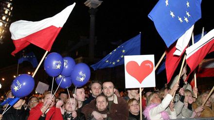 Feier in Warschau zum EU-Beitritt: Begrenzte Liebe zum supranationalen Europa.