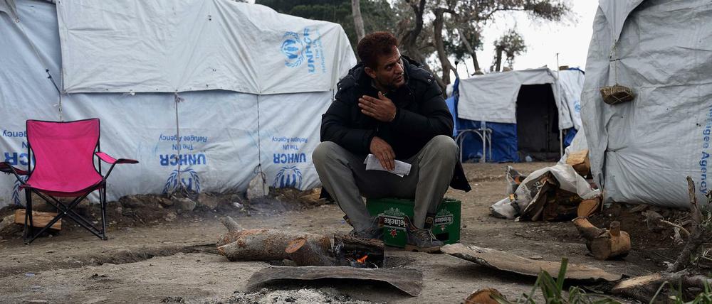 Langwierige Verfahren. Zahlreiche Flüchtlinge sitzen auf den griechischen Inseln - wie hier auf Lesbos - fest.