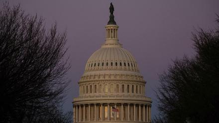 Das US-Kapitol auf einem Archivfoto bei Sonnenaufgang. 