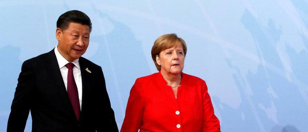 Chinas Präsident Xi Jinping mit Kanzlerin Angela Merkel (Archivbild von 2017)