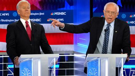 Joe Biden muss es jetzt richten: Bernie Sanders (hier bei einer TV-Debatte in Atlanta) räumt das Feld.