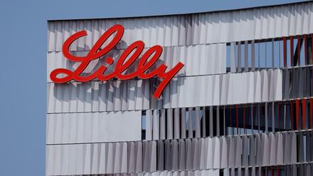 Sicherheitsbedenken. Der US-Pharmakonzern Eli Lilly hat klinische Versuche mit Antikörper-Cocktails abgebrochen.