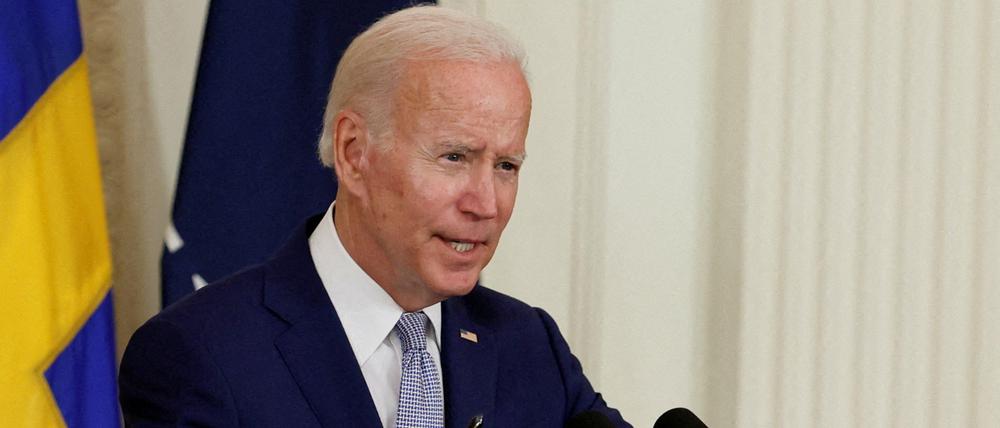 Joe Biden spricht bei einer Pressekonferenz im Weißen Haus in Washington.