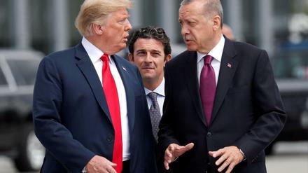 Auf dem Nato-Gipfel im Juli hatten sich die Kontrahenten Trump (links) und Erdogan noch etwas zu sagen.