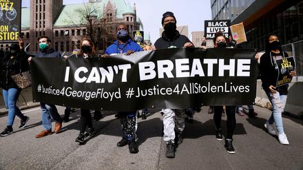 Fast ein Jahr nach der Tötung von George Floyd beginnt nun in den USA das Hauptverfahren gegen einen weißen Polizisten.