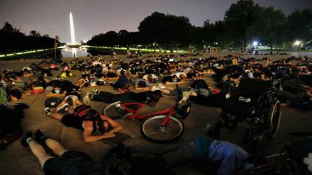 Im Gedenken an George Floyd. Demonstranten vor dem Lincoln Memorial in Washington, D.C., am 6. Juni. 