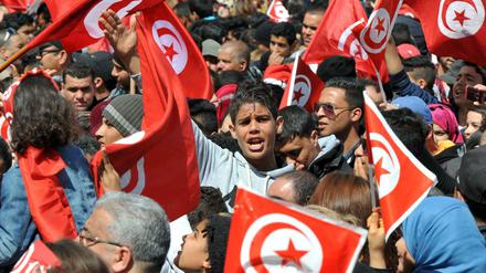 Ganz Tunesien hat den Nobelpreis verdient. Nach dem Anschlag islamistischer Extremisten auf das Bardo-Museum versammelten sich im März 2015 Hunderttausende Tunesier, um gegen die Extremisten zu demonstrieren.