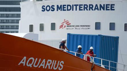 Ein Büro der Hilfsorganisaton SOS Mediterranee ist in Marseille von einer rechtsgerichteten Gruppe überfallen worden.