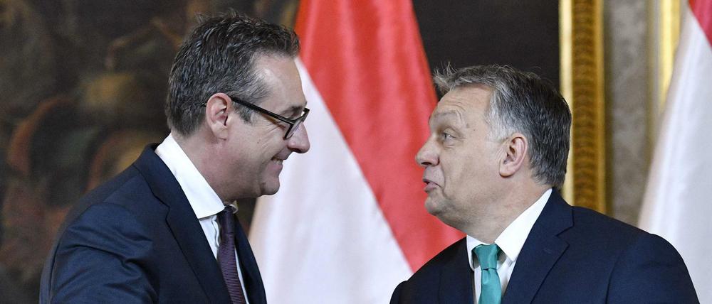 FPÖ-Chef Heinz-Christian Strache mit dem ungarischen Ministerpräsidenten Viktor Orban bei einem Treffen in Wien im Januar 2018.