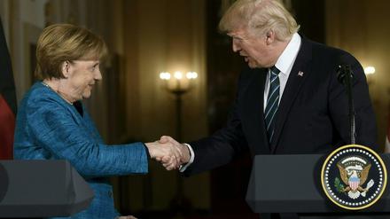 Angela Merkel und US Präsident Donald Trump bei einer gemeinsamen Pressekonferenz im Weißen Haus während des Besuchs der Kanzlerin im März 2017.