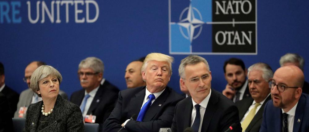 Schon der Nato-Gipfel 2017, hier ein Archivfoto, war geprägt von einem ruppigen Auftritt des amerikanischen Präsidenten, damals noch relativ frisch im Amt. 