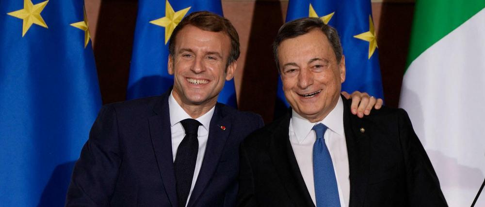 Große Freude: Emmanuel Macron und Mario Draghi am 26. November nach Unterzeichnung des Freundschaftsvertrages