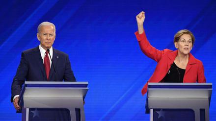 Die Konkurrenten Joe Biden und Elizabeth Warren – hier bei der dritten TV-Debatte am 12. September.