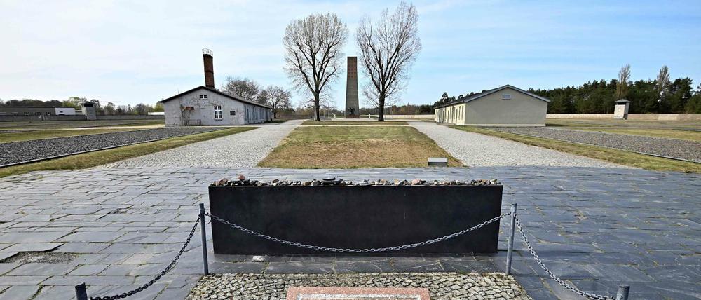 Gedenktafel am ehemaligen Konzentrationslager Sachsenhausen