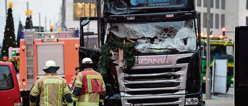 Der Lastwagen, mit dem Anis Amri in einen Weihnachtsmarkt in Charlottenburg raste und 12 Menschen tötete. 