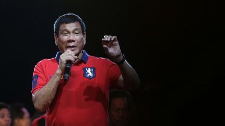 Der bekannte Bürgermeister Rodgrigo Duterte in den letzten Meinungsumfragen zum Favoriten aufgestiegen.