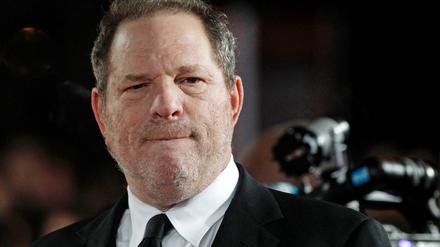 Der Filmproduzent Harvey Weinstein wird beschuldigt, seit Jahrzehnten Frauen sexuell belästigt und missbraucht zu haben.