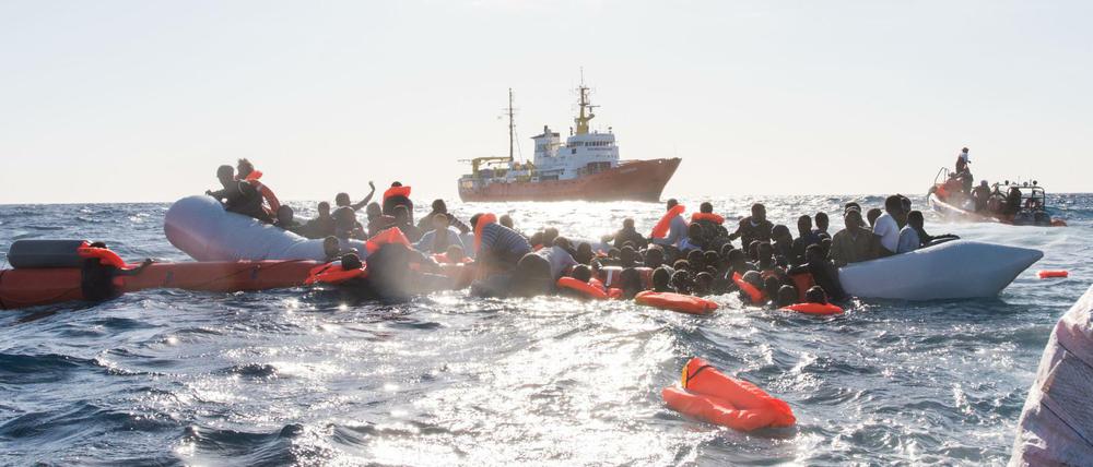 Flüchtlinge vor der libyschen Küste