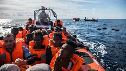 Rettung von Migranten auf dem Mittelmeer (Archivbild) 