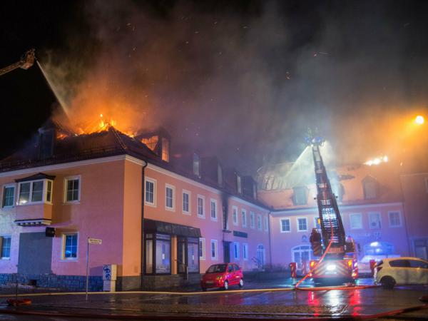 Brand in der geplanten Flüchtlingsunterkunft in Bautzen in der Nacht zu Sonntag. 
