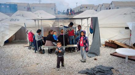 Seit die griechische Regierung die Flüchtlingslager übernahm, haben sich die Zustände verschlechtert.