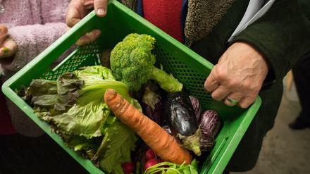 Bei einem Einkauf auf dem Markt gibt es oft saisonales und regionales Gemüse zu kaufen.
