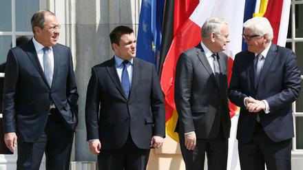 Die Außenminister Sergej Lawrow (Russland), Pawlo Klimkin (Ukraine) und Jean-Marc Ayrault (Frankreich) zu Gast bei ihrem deutschen Amtskollegen Frank-Walter Steinmeier in Berlin. 