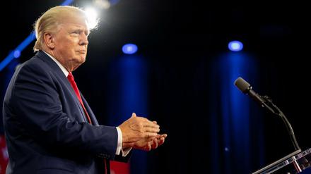 Ex-US-Präsident Donald Trump wettert beim jährlichen CPAC-Kongress gegen liberale Werte. 