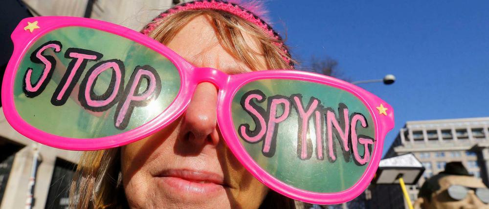 Ganz in Pink: "Code Pink"-Aktivisten bei Protesten gegen die NSA.