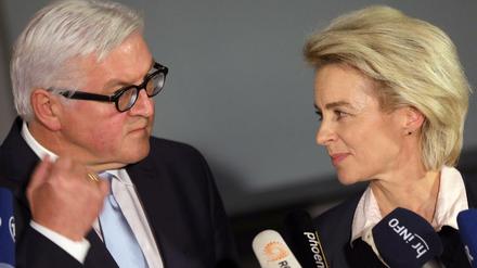 Außenminister Frank-Walter Steinmeier (SPD) und Verteidigungsministerin Ursula von der Leyen (CDU)