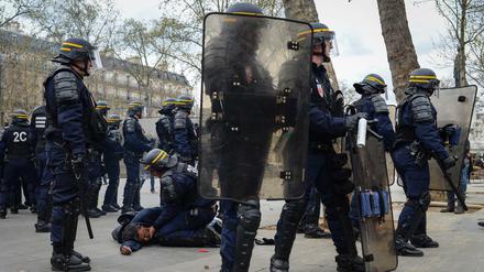 Bei Protesten gegen die umstrittene Arbeitsmarktreform in Frankreich kam es zu Ausschreitungen. 