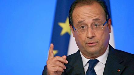 Frankreichs Präsident Francois Hollande kommt mit seiner behutsamen Reform des Rentensystems den Gewerkschaften entgegen.