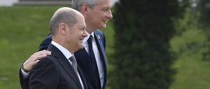 Vereint in Meseberg: Frankreichs Finanzminister Bruno Le Maire (rechts) und sein deutscher Amtskollege Olaf Scholz.