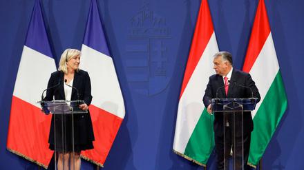 Gemeinsame Interessen. Die französische Rechtspopulistin Le Pen und Ungarns Regierungschef Orbán am Dienstag in Budapest.