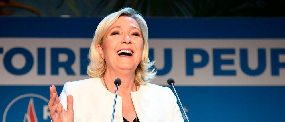 Marine le Pen triumphiert bei der Europawahl.