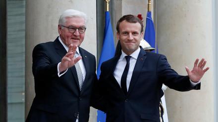 Bundespräsident Frank-Walter Steinmeier (links) und Frankreichs Staatschef Emmanuel Macron am Freitag in Paris.