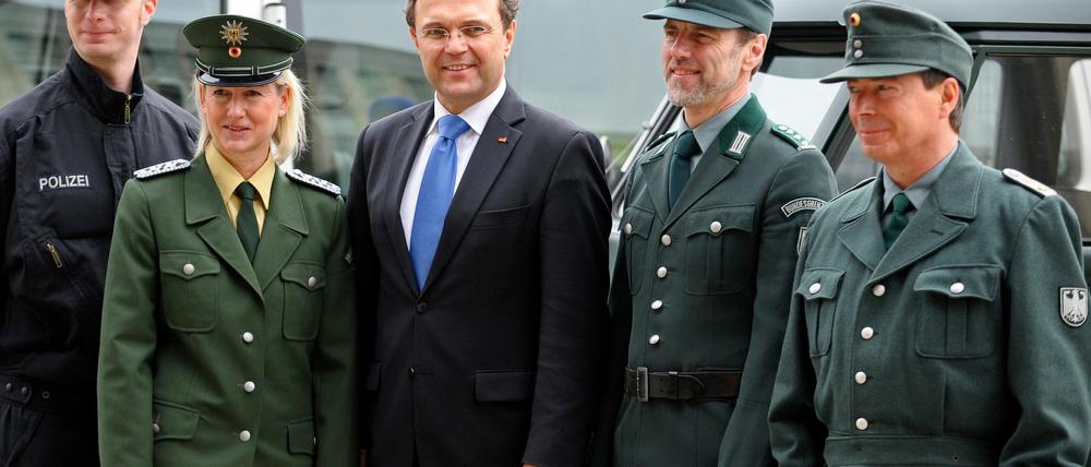 Bundesinnenminister Hans-Peter Friedrich beim Festakt zum 60. Jahrestag des Bestehens der Bundespolizei.