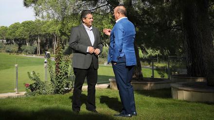 Was ich will, was du willst? Außenminister Gabriel und sein türkischer Amtskollege Cavusoglu bei einem informellen Treffen im November 2017.