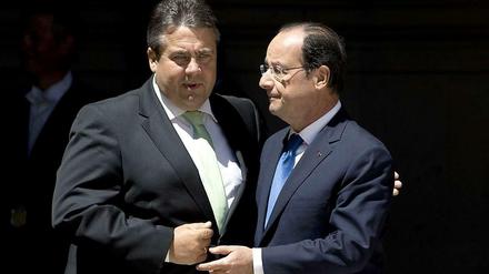 Treffen in Paris. Vizekanzler Sigmar Gabriel (links) und Frankreichs Staatschef François Hollande.