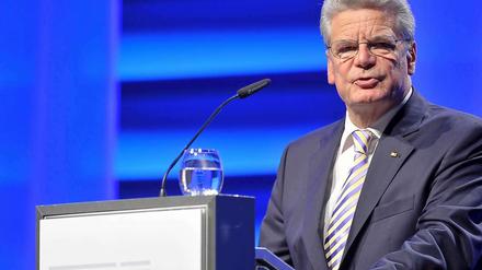 Joachim Gauck hat das Gesetz zur Euro-Rettung unterschrieben.