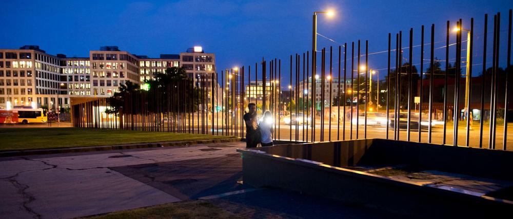 An der «Gedenkstätte Berliner Mauer» ist die Grenze Geschichte - doch weltweit werden wieder Mauern hochgezogen.