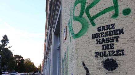 Graffiti gegen die Polizei in Dresden  