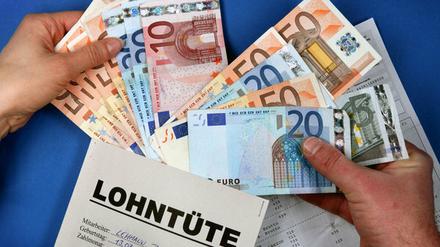 Der Wahlkampf der Bundestagsparteien kostet mehr als 60 Millionen Euro.