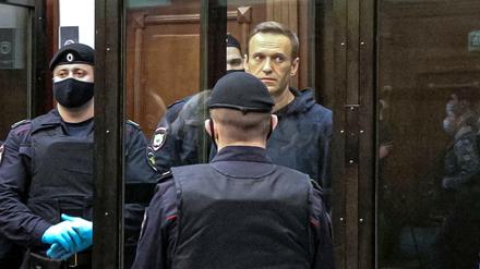 Der russische Oppositionsführer Alexej Nawalny vor Gericht.