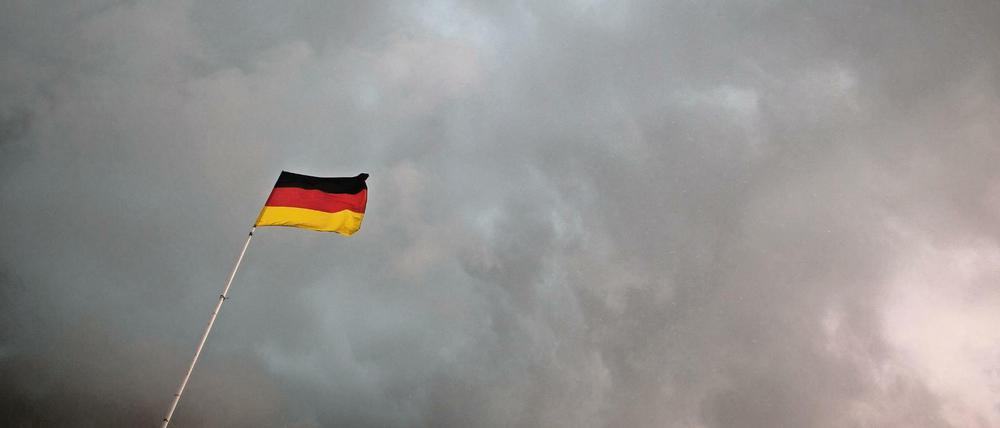 Der Himmel über Deutschland. Die Debatte über Leitkultur verhängt einiges, was wichtiger ist.