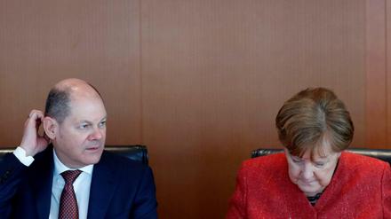 Haben etwas zu besprechen: Angela Merkel und Olaf Scholz.